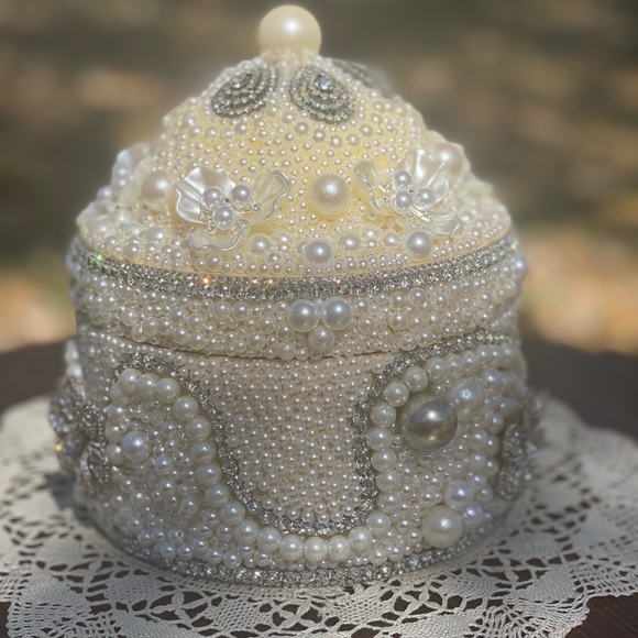 Bridal Keepsake Box - Picture 6 of 9